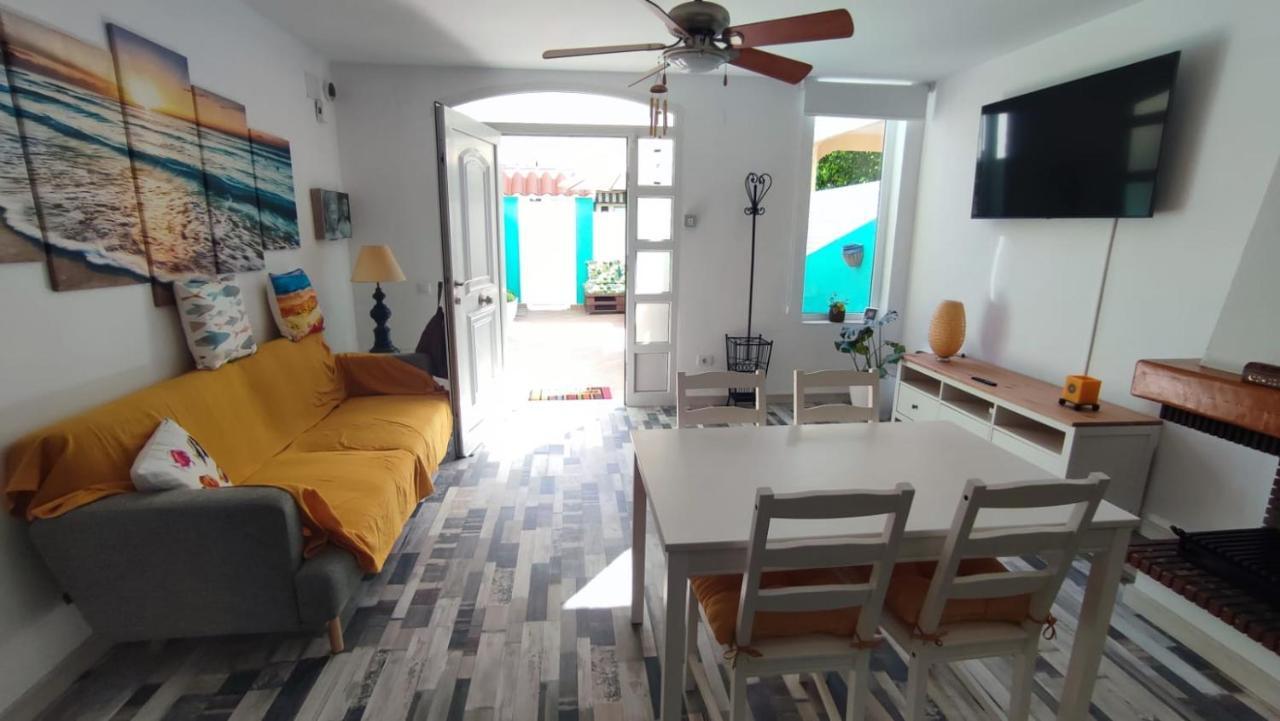 Agradable Adosado Cerca De La Playa Villa เบนิสกัสซิม ภายนอก รูปภาพ
