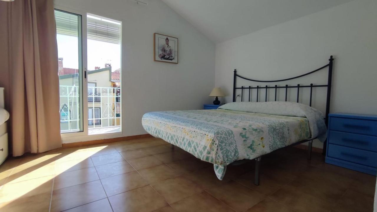 Agradable Adosado Cerca De La Playa Villa เบนิสกัสซิม ภายนอก รูปภาพ